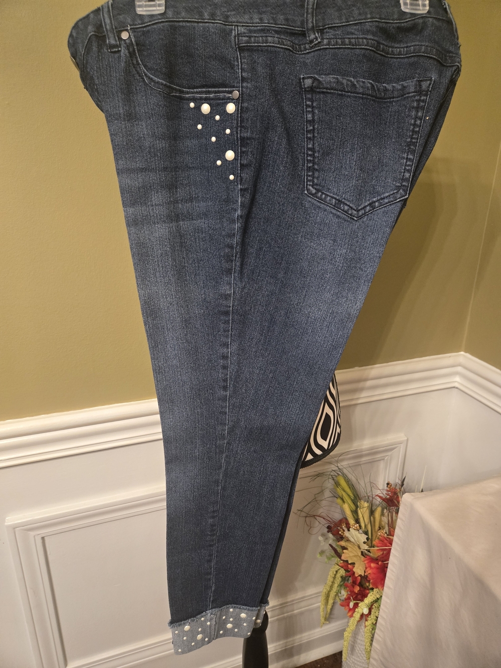 d. jeans Dark Blue Skinny Cropped Jeans with Pearl Accents